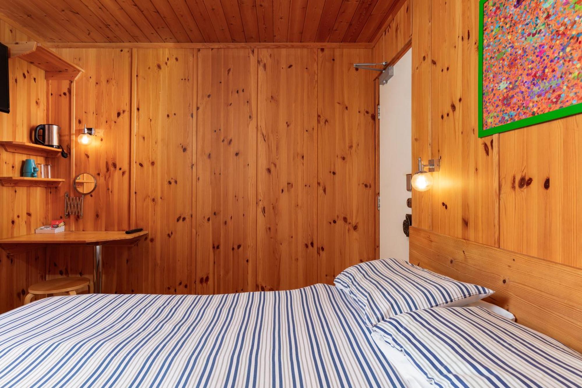 Discovery House Вітбі Екстер'єр фото